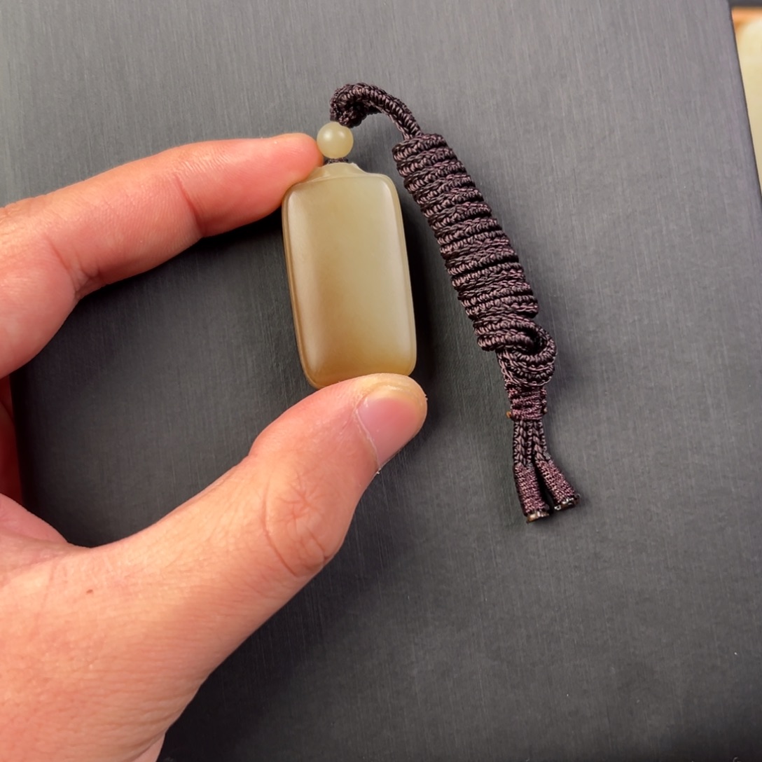 和田玉（青白玉）未镶嵌颈饰