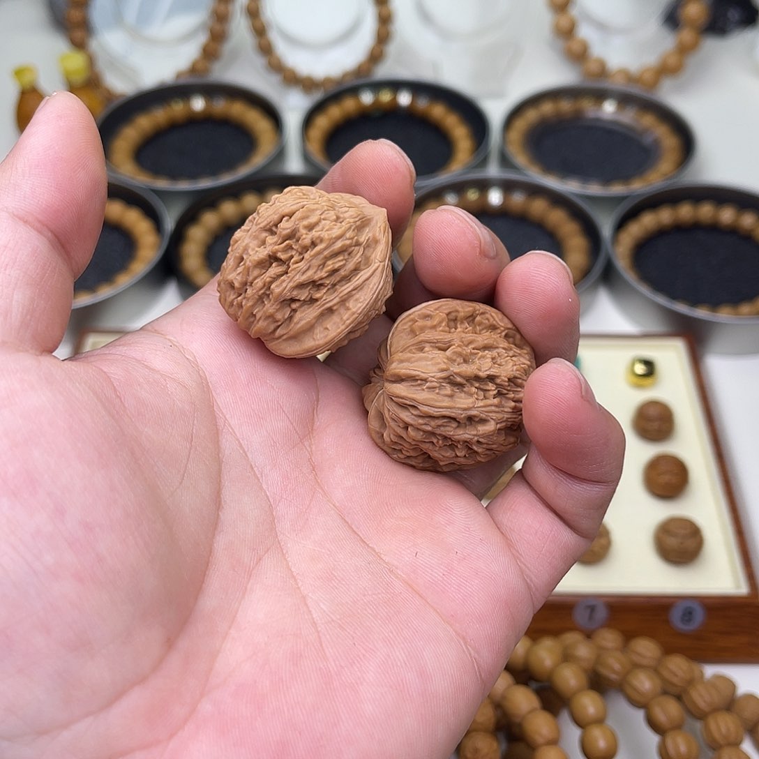 猴头核桃手串往***！猴头核桃手捻