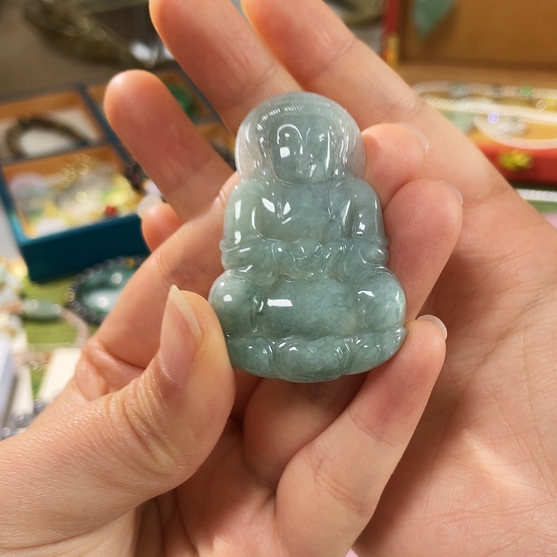 感***活翡翠未镶嵌颈饰观音牌