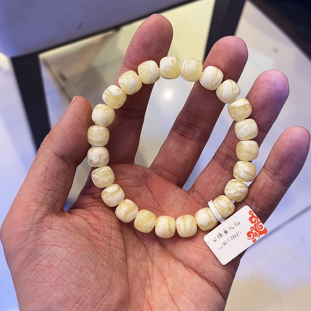 蜜蜡未镶嵌手链同料乌白虎皮10mm