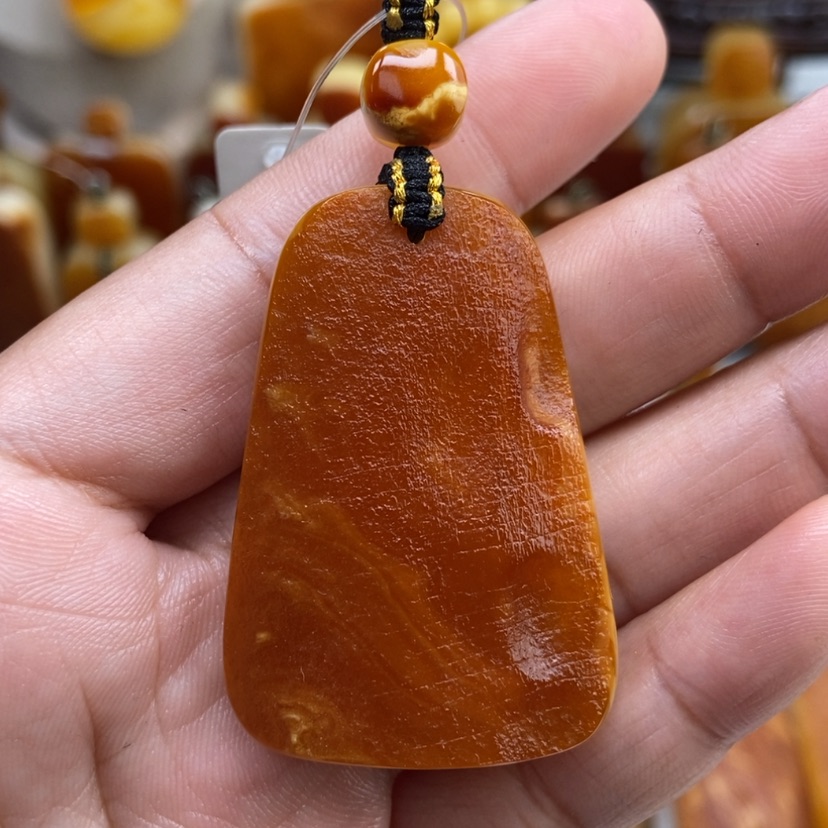【闪购商品】琥珀颈饰未镶嵌