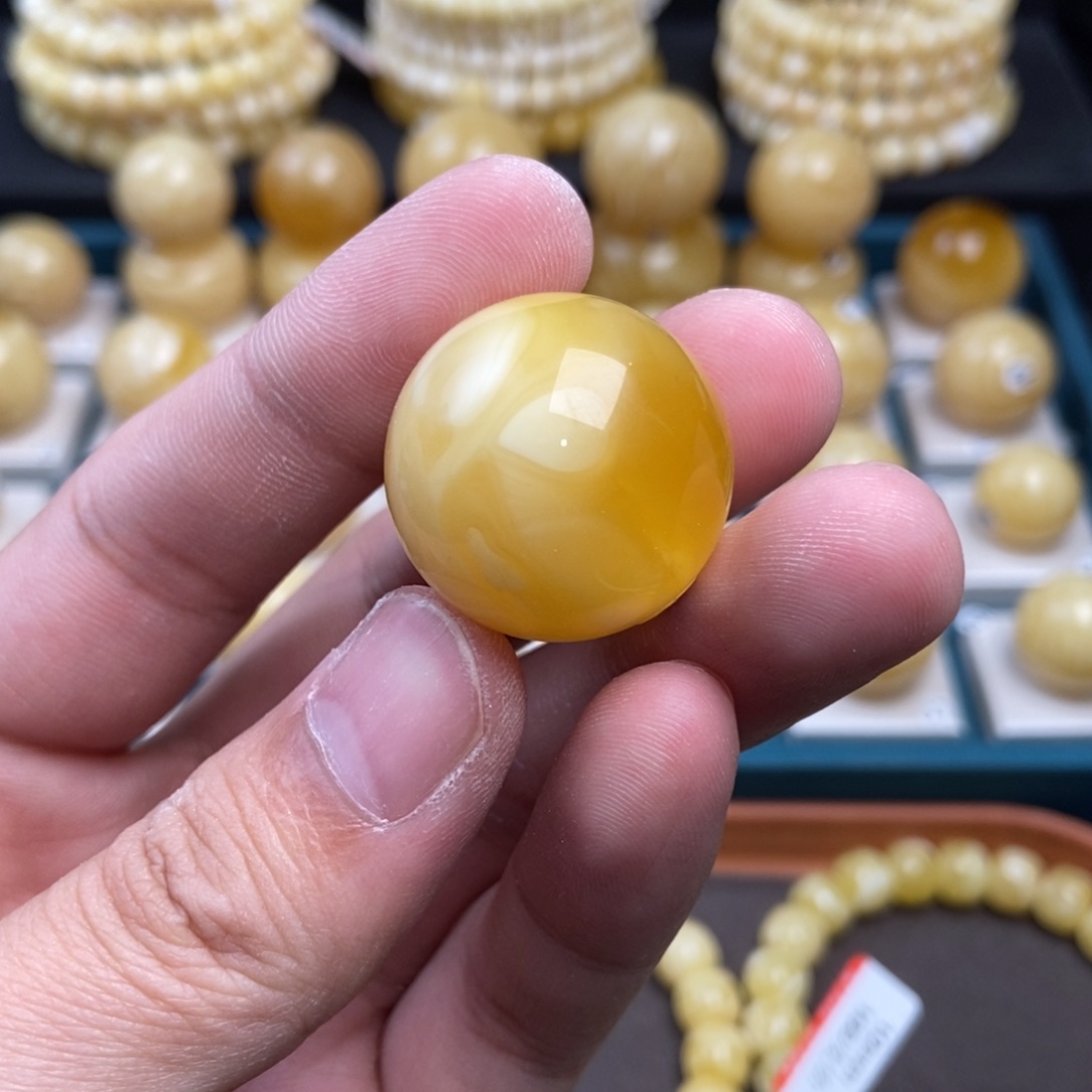 ゞ***c蜜蜡未镶嵌珠宝奇石