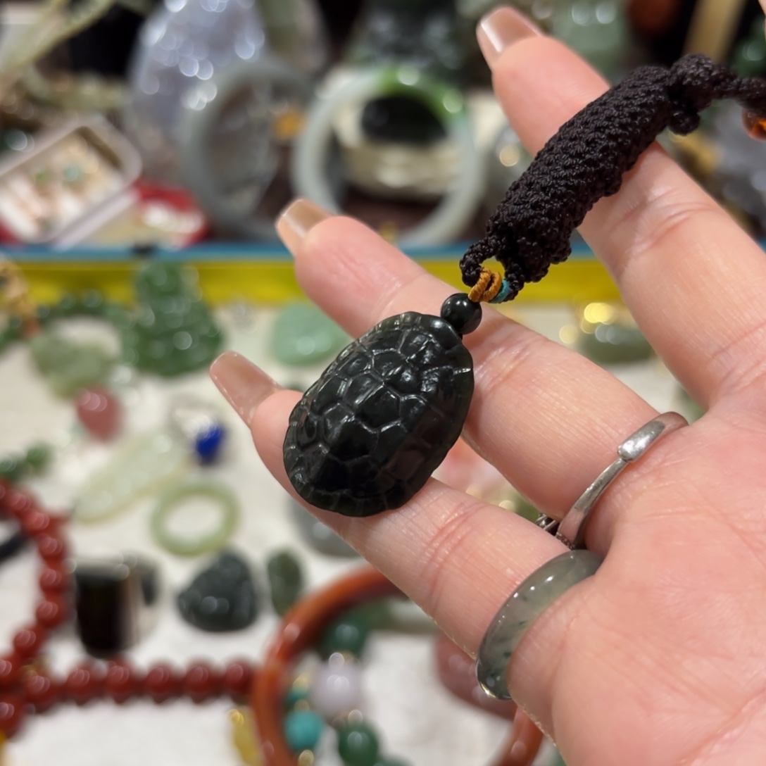 襄***儿和田玉未镶嵌颈饰688 85