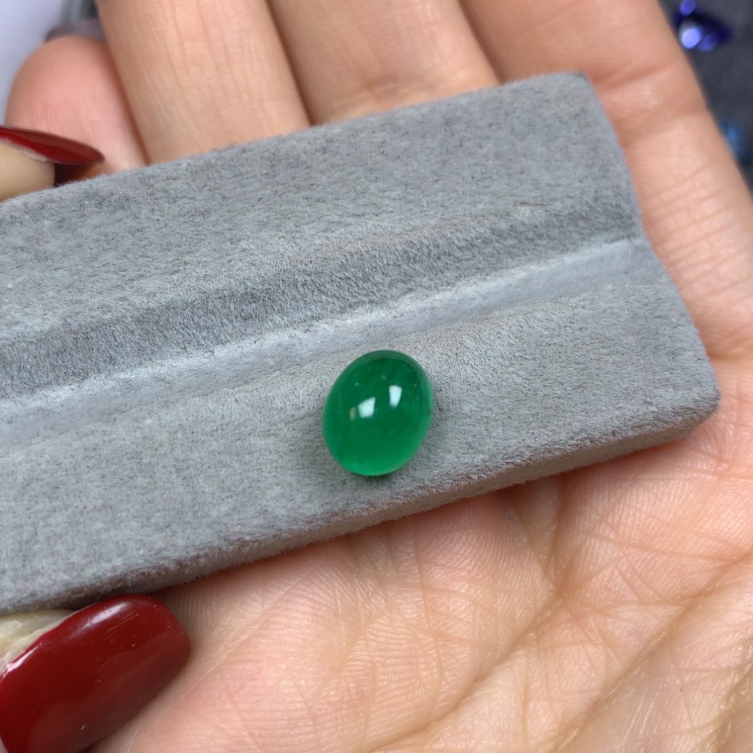 祖母绿裸石未镶嵌3.04ct祖母绿蛋面