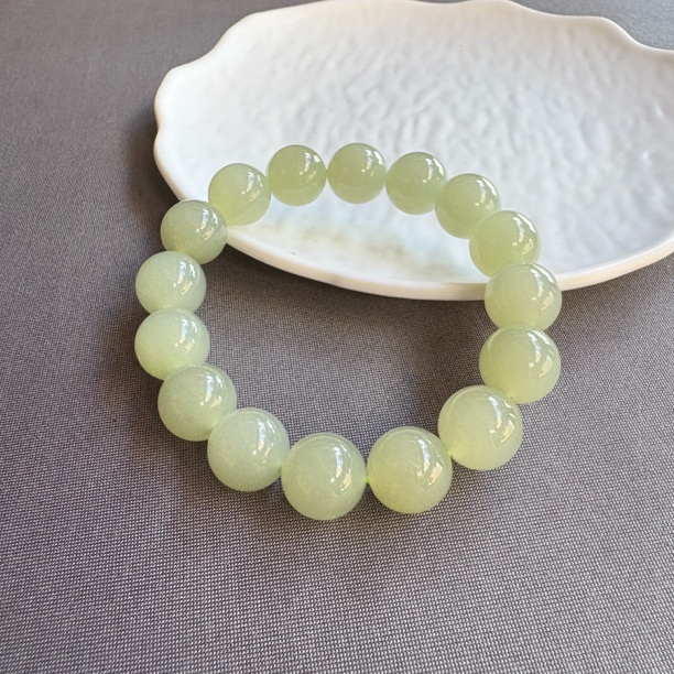 约12和田玉青海料冰底晴水圆珠手串葡萄肉色