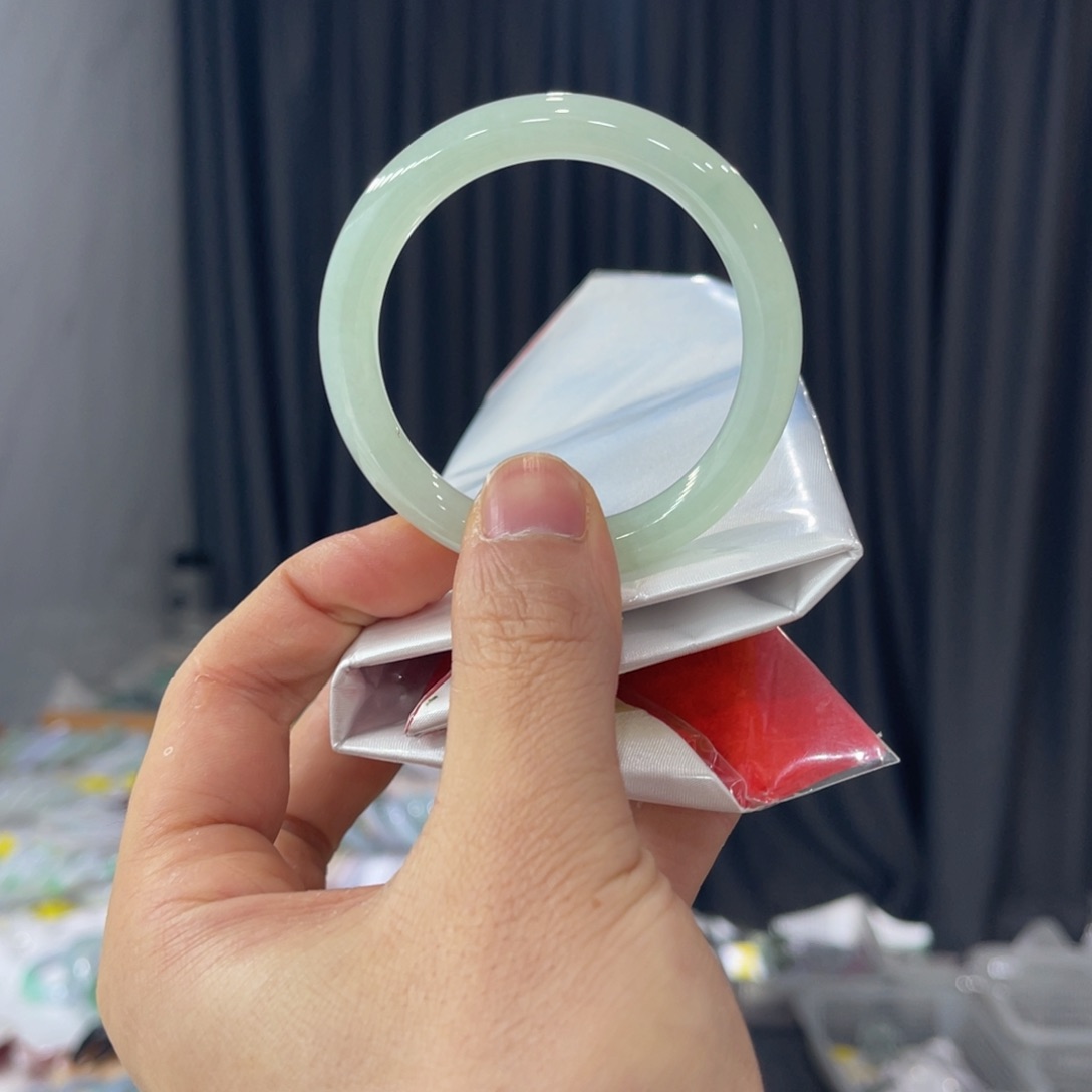 翡翠手镯未镶嵌⁵****z纯天然缅甸翡翠A货买断