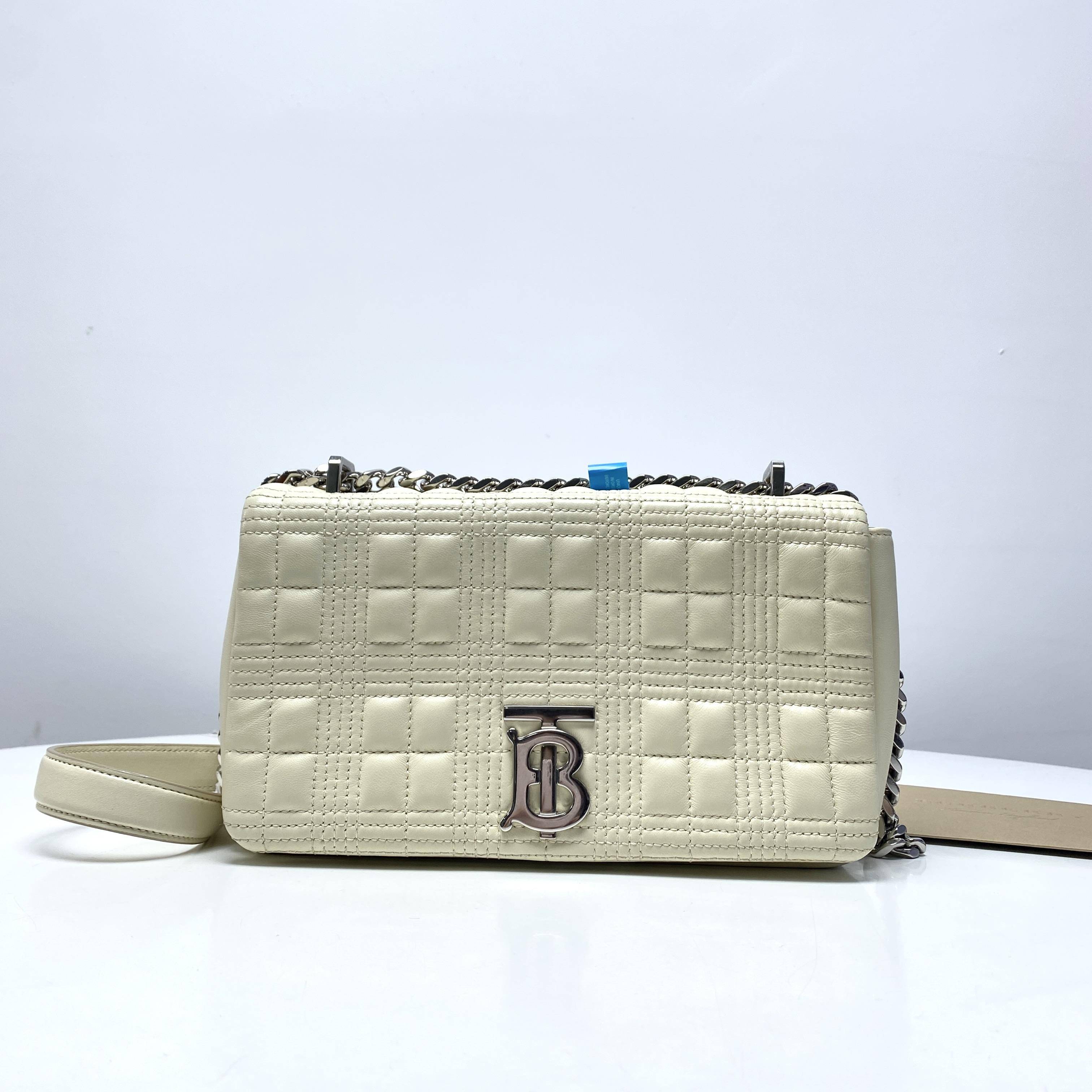 胖虎曼曼/博柏利/95新/公价0/箱包/斜挎包/312503230041