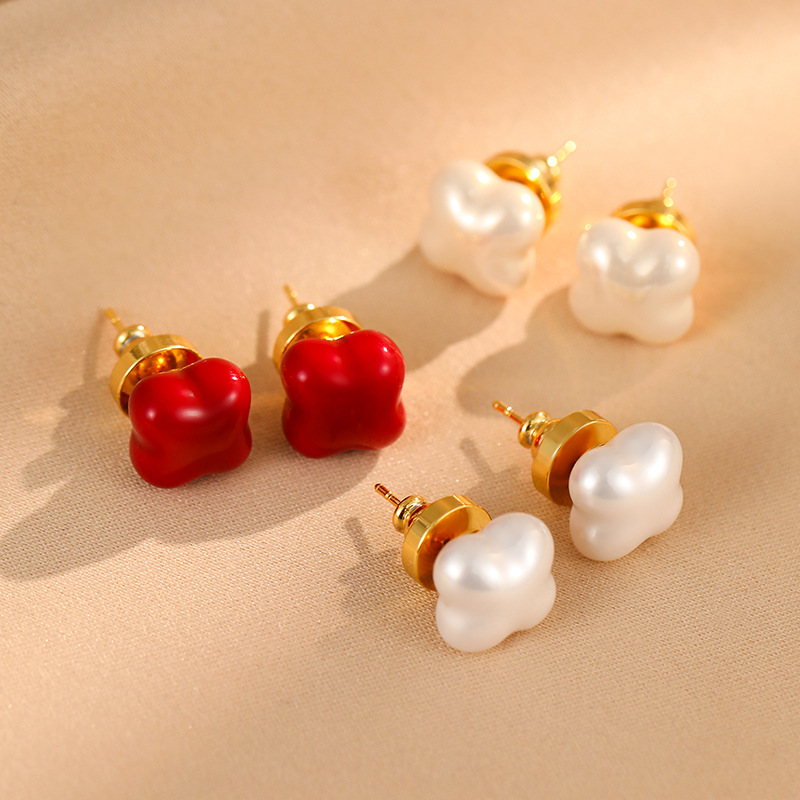 铜合金耳饰 精致高级感四叶花珠珠耳钉S925银针小众设计气质耳环