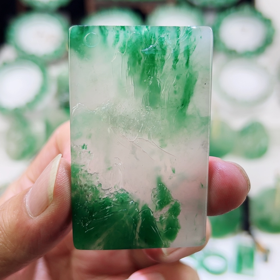 石英质玉未镶嵌吊坠(赠链)冰飘花山水牌挂件