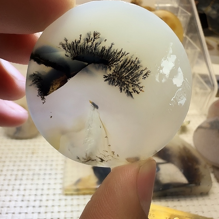 玛瑙/玉髓未镶嵌珠宝奇石