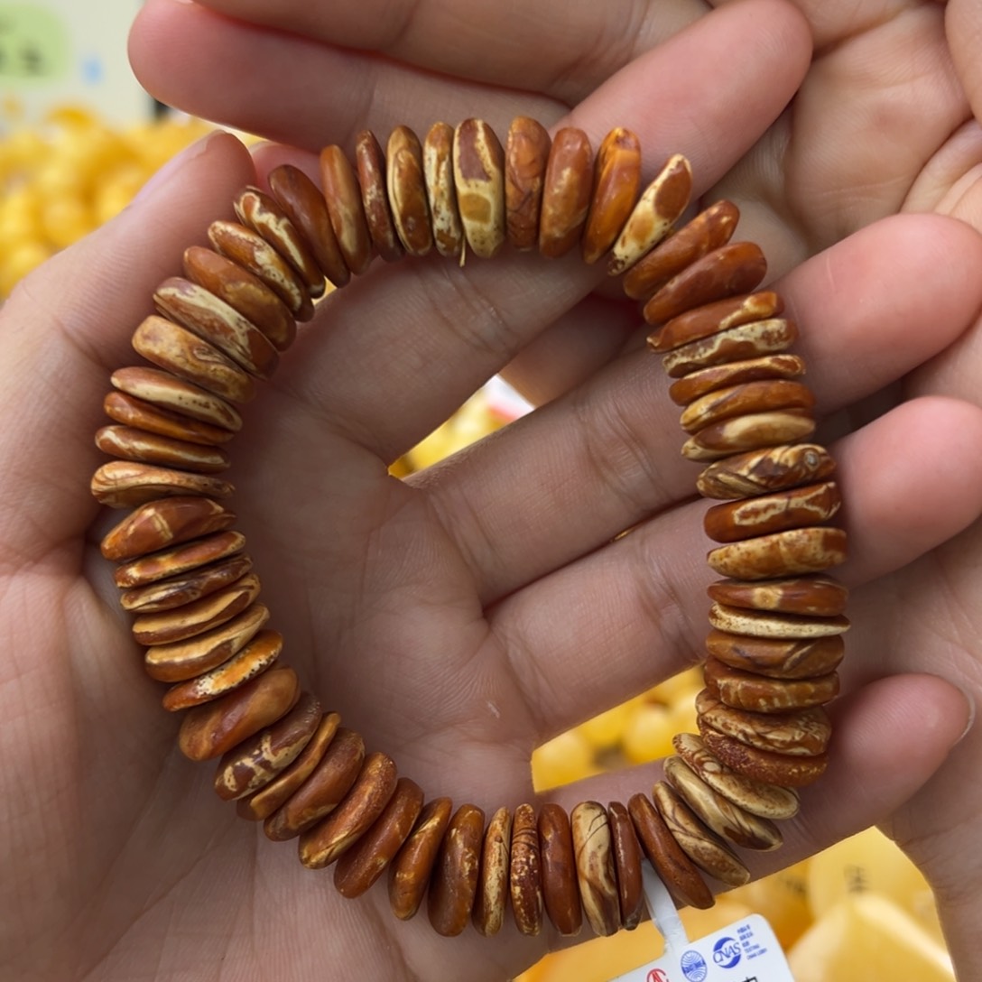 未镶嵌琥珀珠宝奇石