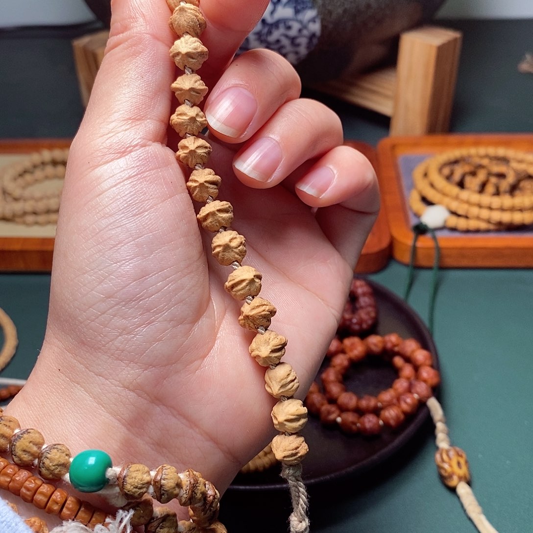 柏香籽/百香籽吊坠127.7幽灵鸟