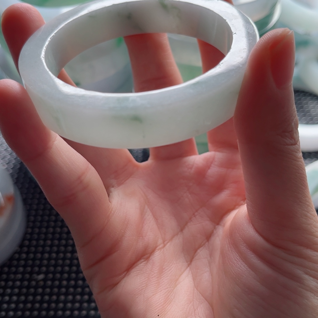 未镶嵌不退不换定制翡翠