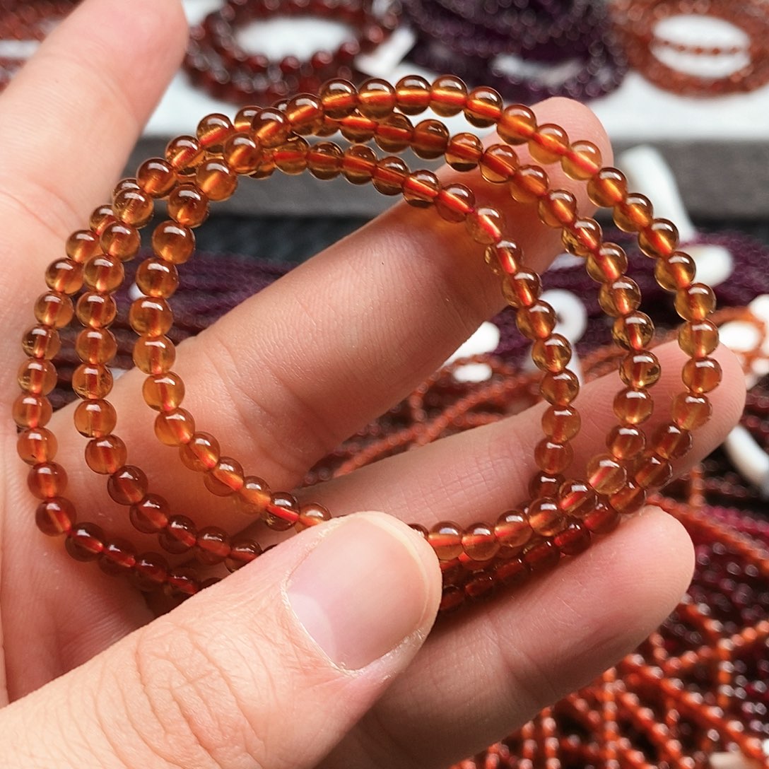 石榴石（芬达石）手链未镶嵌4.3mm芬达石