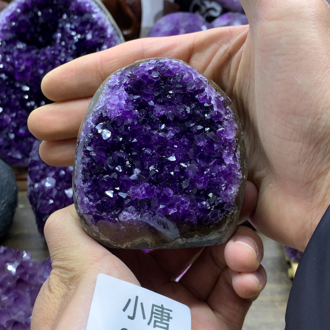 紫晶大型摆件（非配饰）未镶嵌