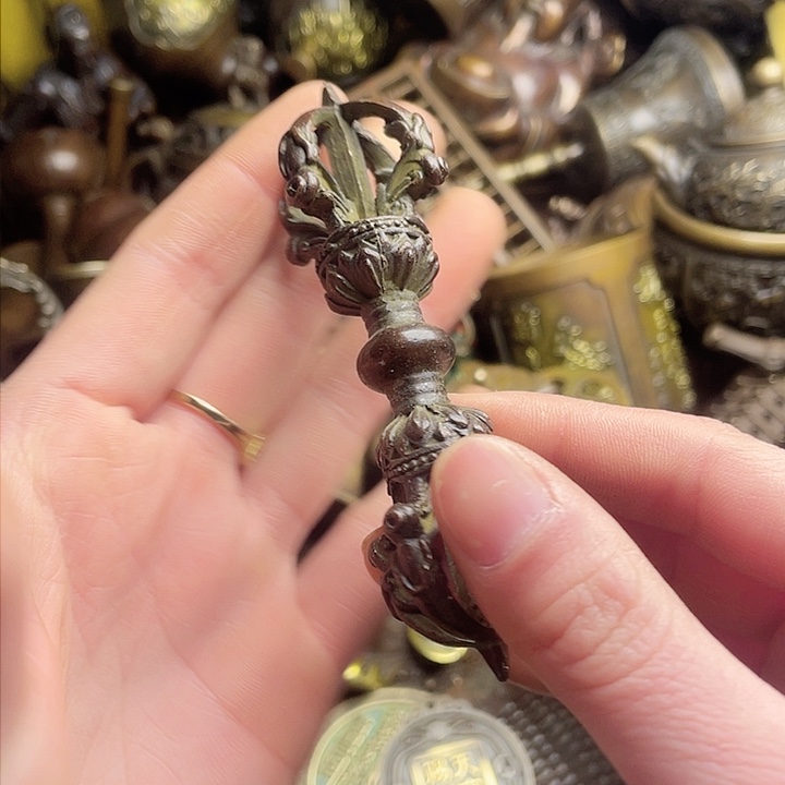 诚信经营铜器摆件