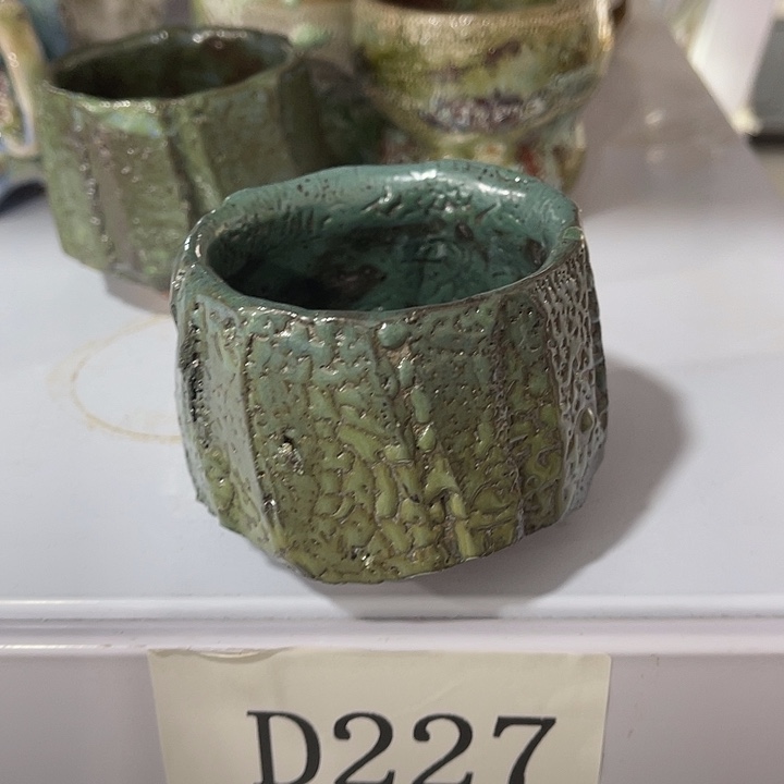 福利待遇多多哦哦哦