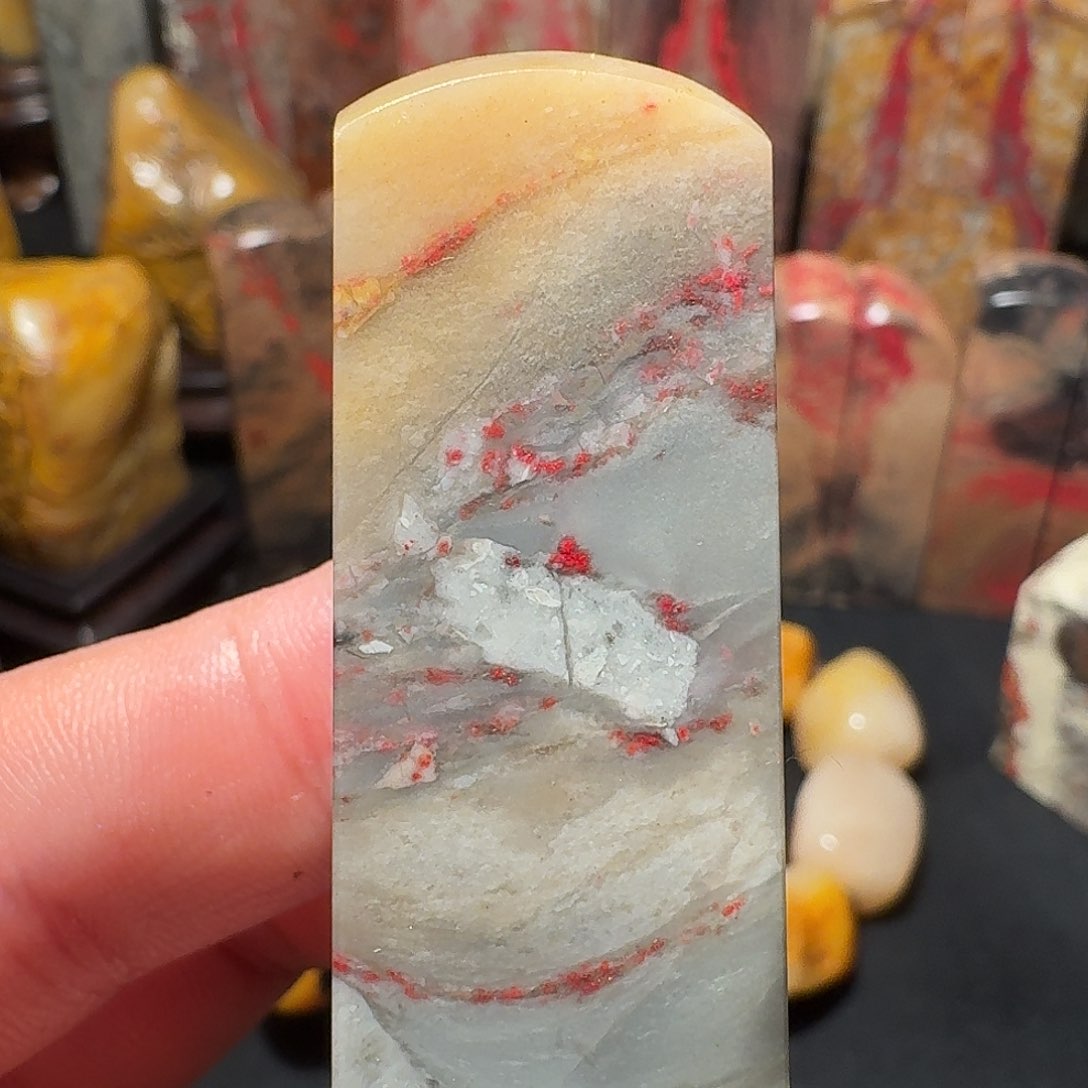 昌化鸡血石昌化鸡血石