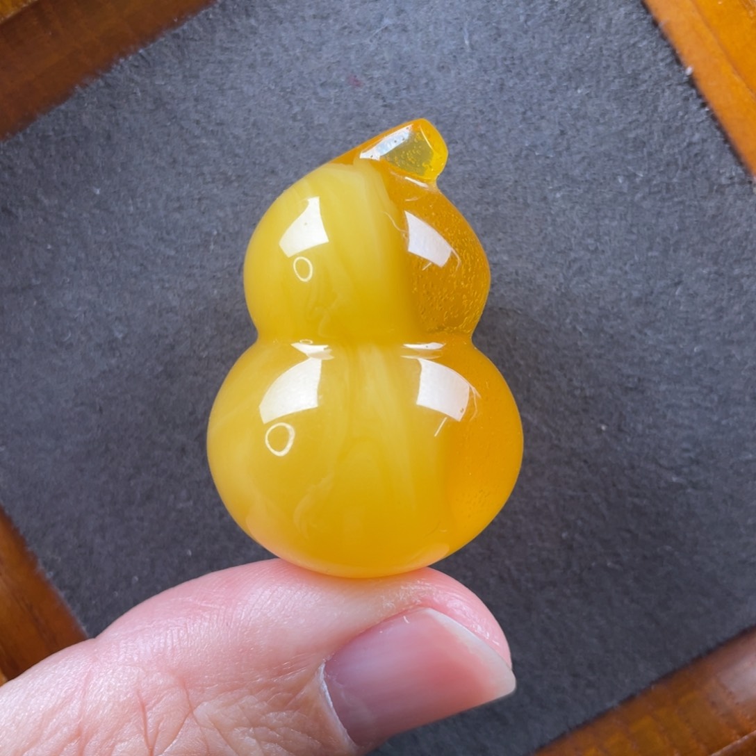 琥珀颈饰未镶嵌蜜蜡吊坠