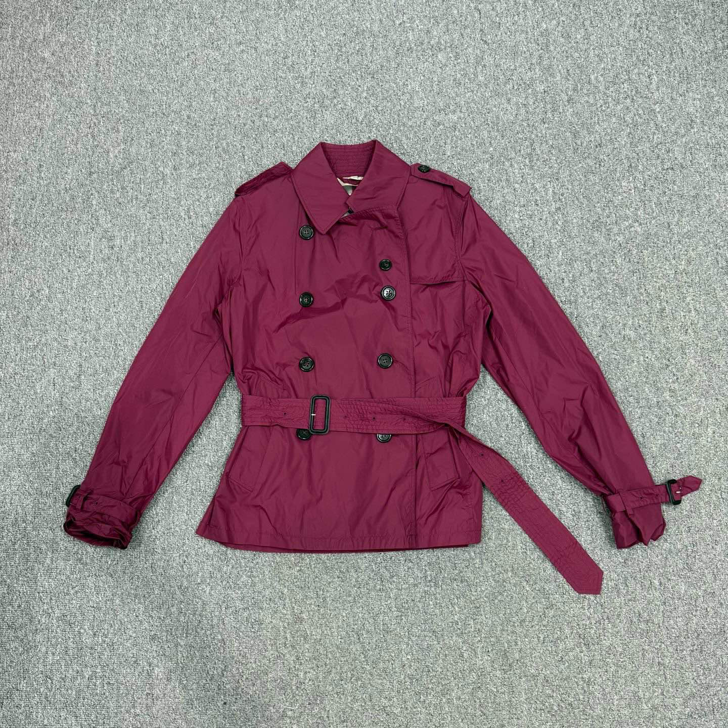 99新 BURBERRY/博柏利 16376919 nz酒红色内里格纹外套 UK8码99新