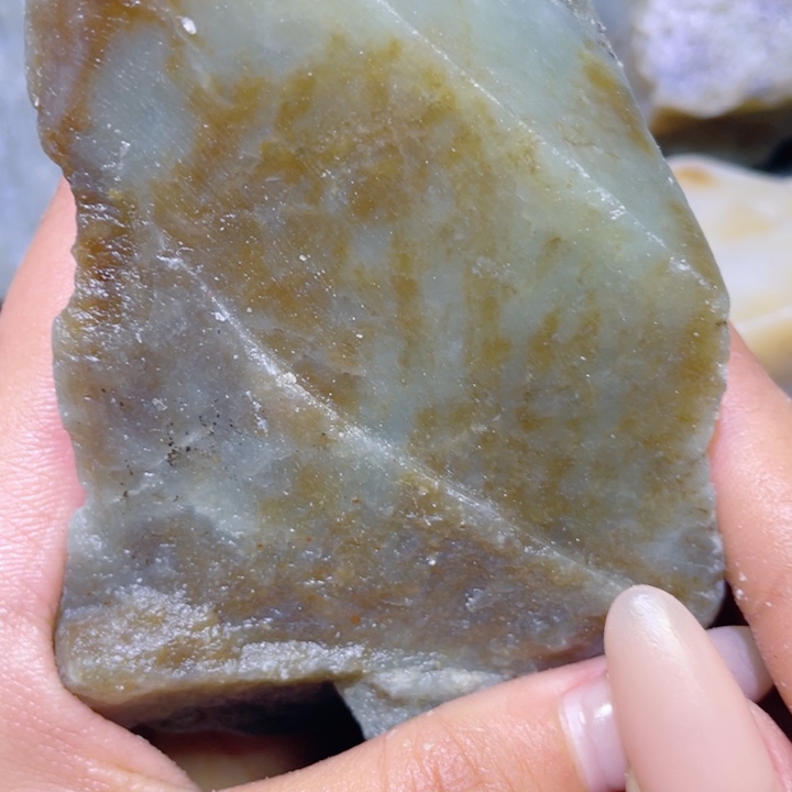 和田玉未镶嵌珠宝半成品