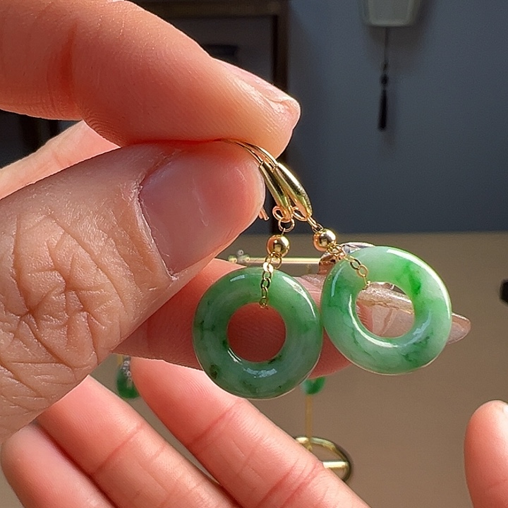 翡翠耳饰18K金镶嵌耳饰