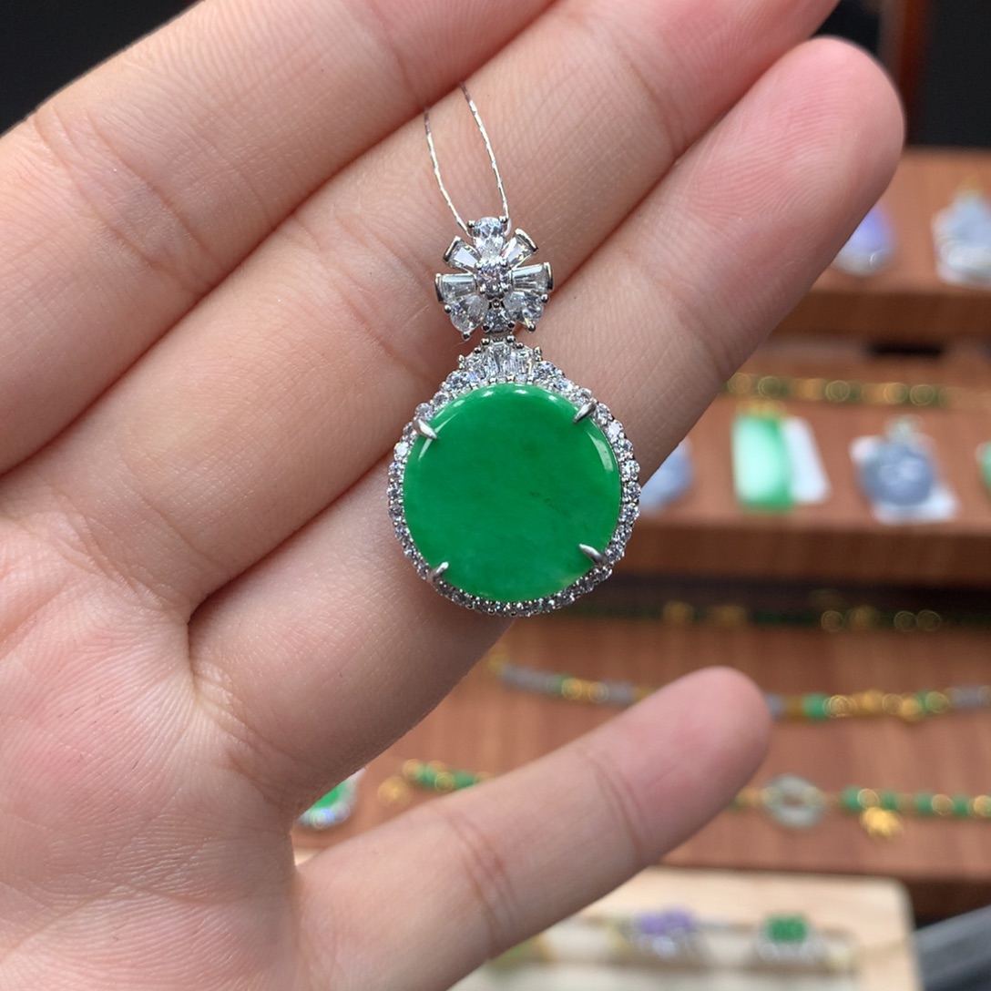 翡翠未镶嵌吊坠(不含链)