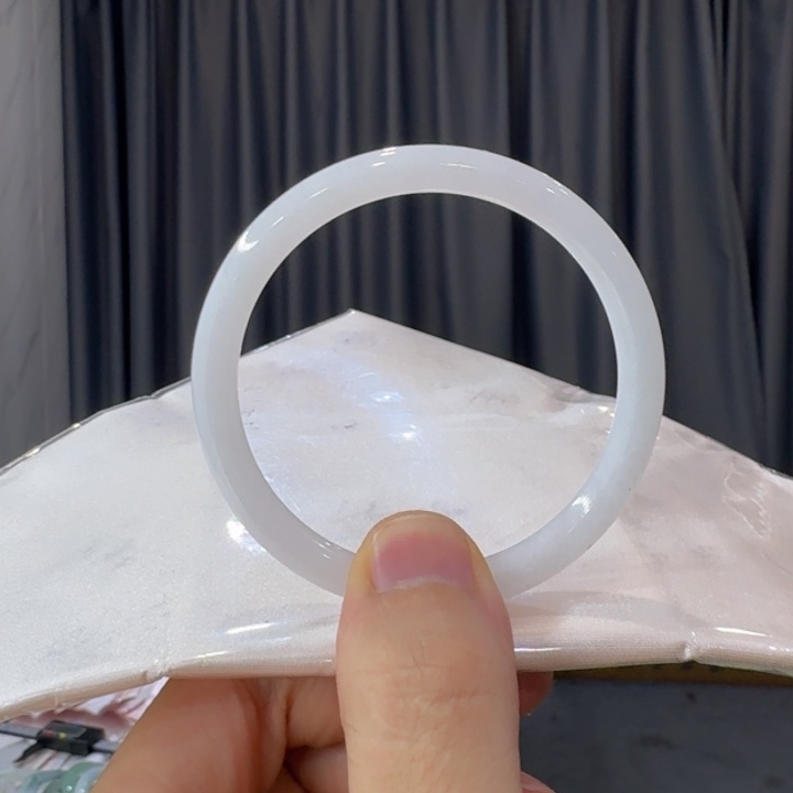 翡翠手镯未镶嵌纯天然缅甸翡翠A货