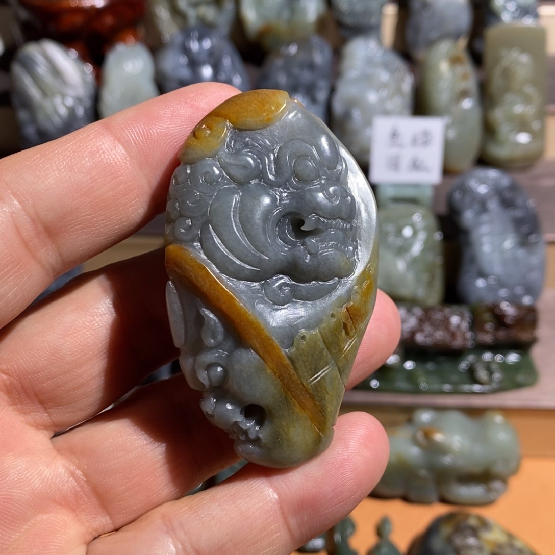 和田玉把件未镶嵌主***质