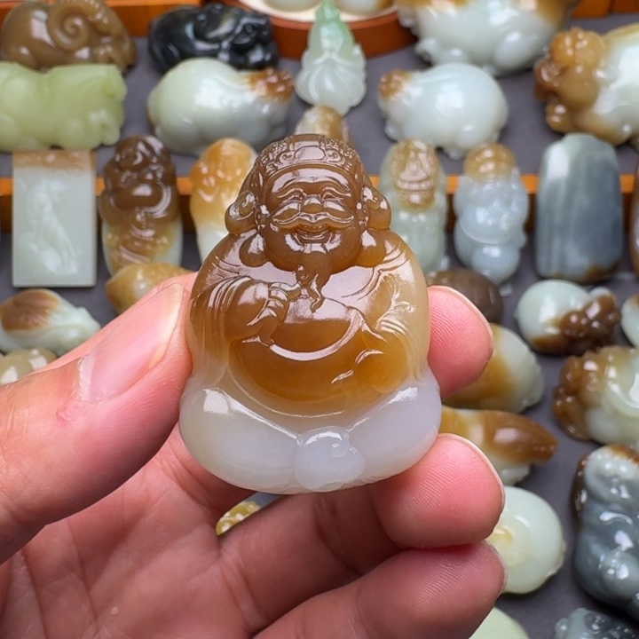 和田玉（糖玉）颈饰未镶嵌春****3