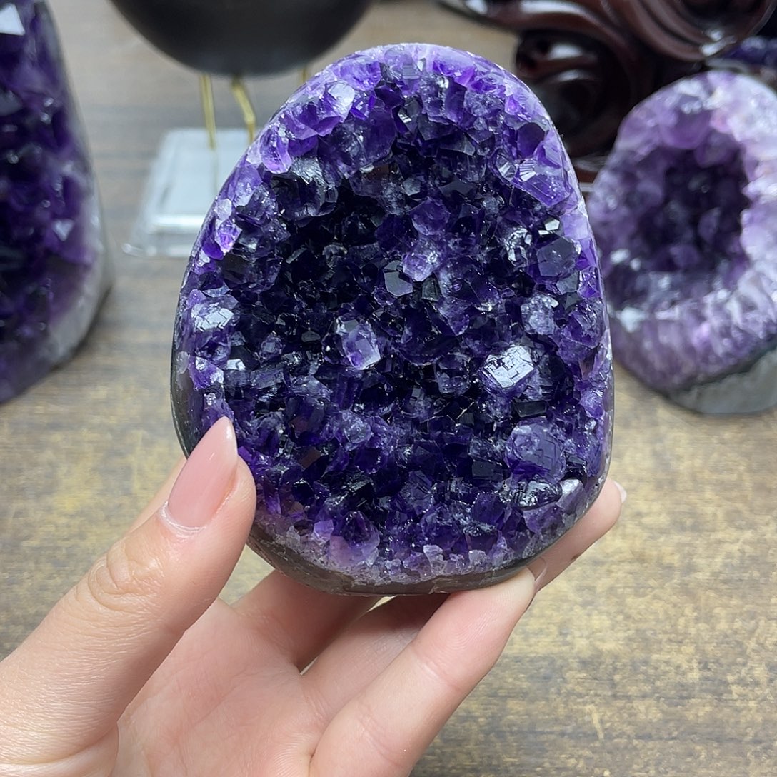 紫晶大型摆件（非配饰）未镶嵌