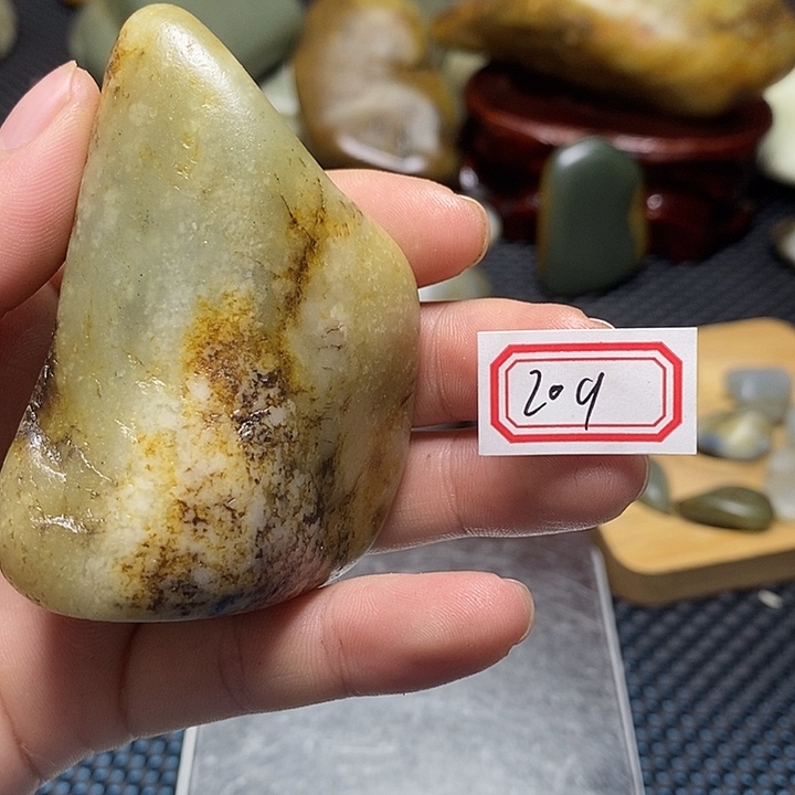 和田玉（糖玉）未镶嵌挂件