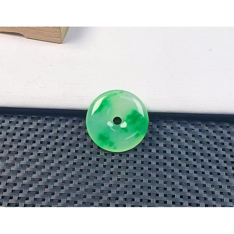 （聚宝严选）D0147绿飘花平安扣精致气质妈妈款时尚精美