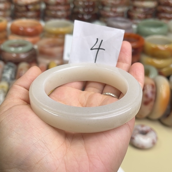 石英质玉微瑕58.4未镶嵌