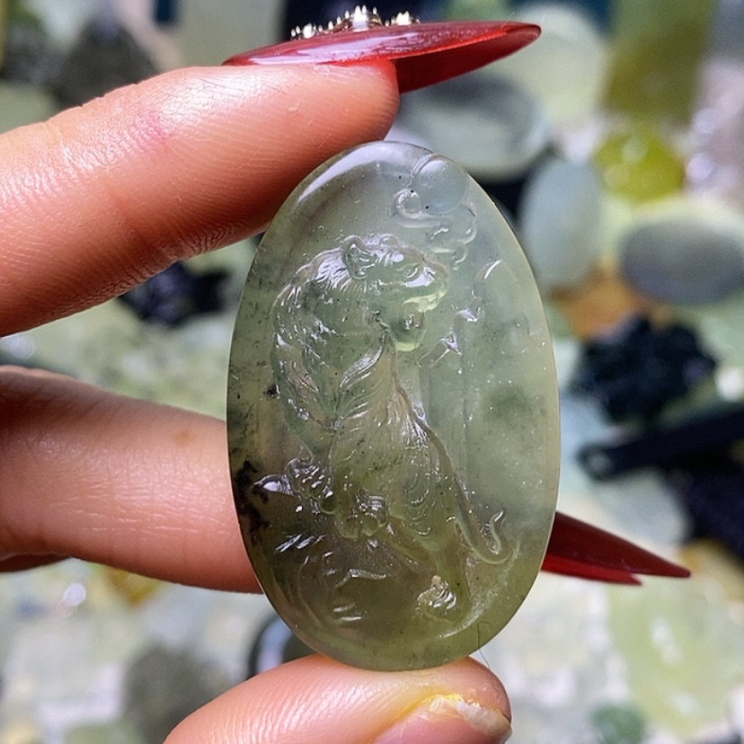 【闪购商品】蛇纹石玉颈饰未镶嵌