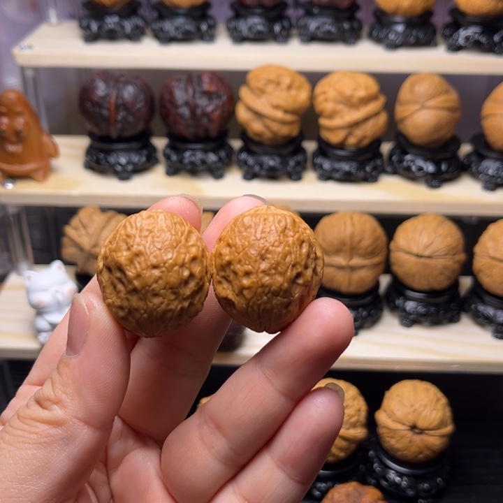 文玩核桃吊坠2w蛇皮球