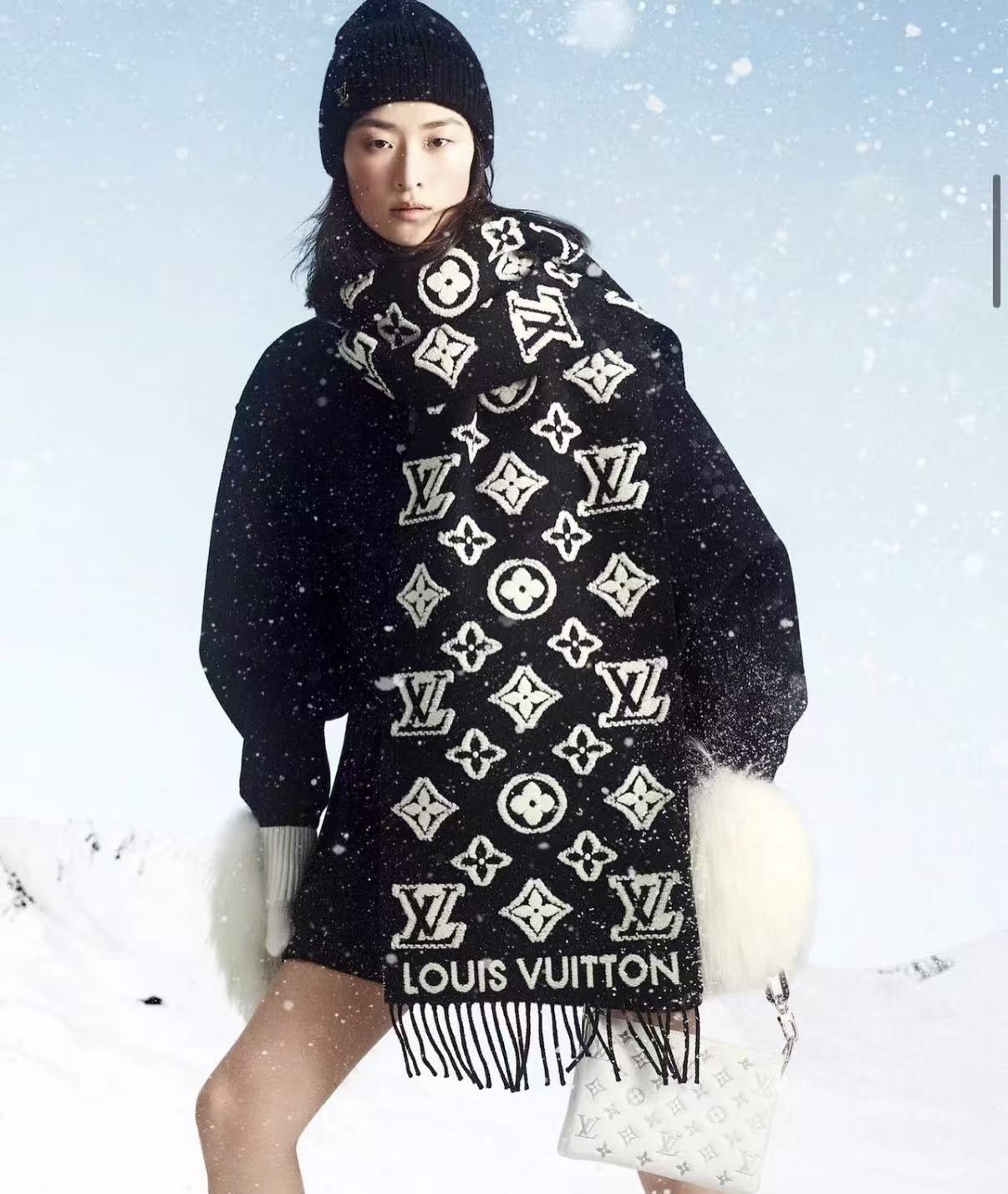 未使用 LouisVuitton/路易威登 25年滑雪3D印花围巾 