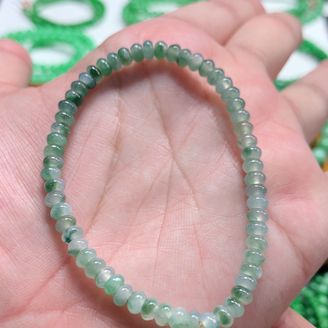 翡翠未镶嵌手链翡翠