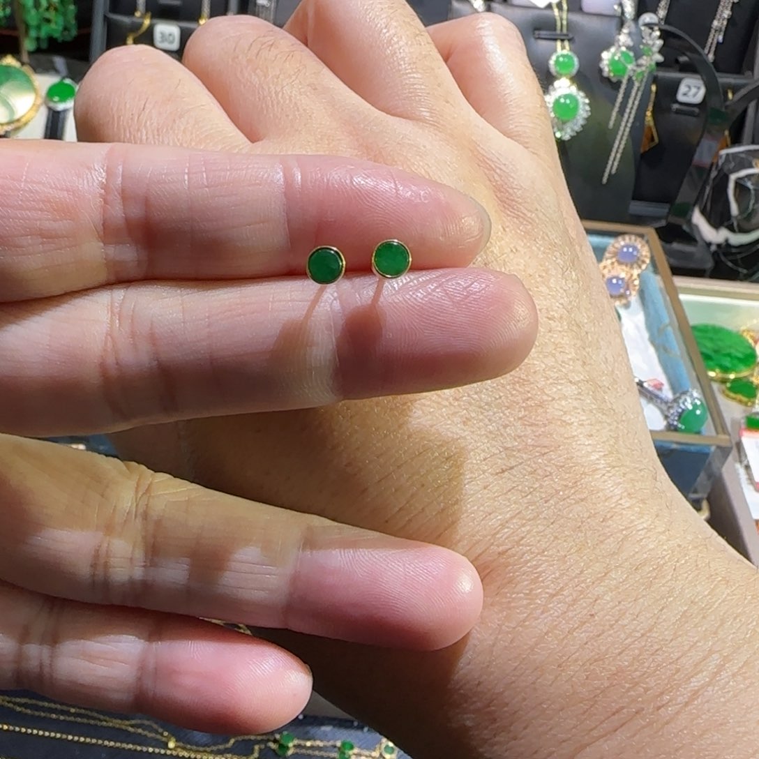 翡翠18K金镶嵌颈饰耳钉