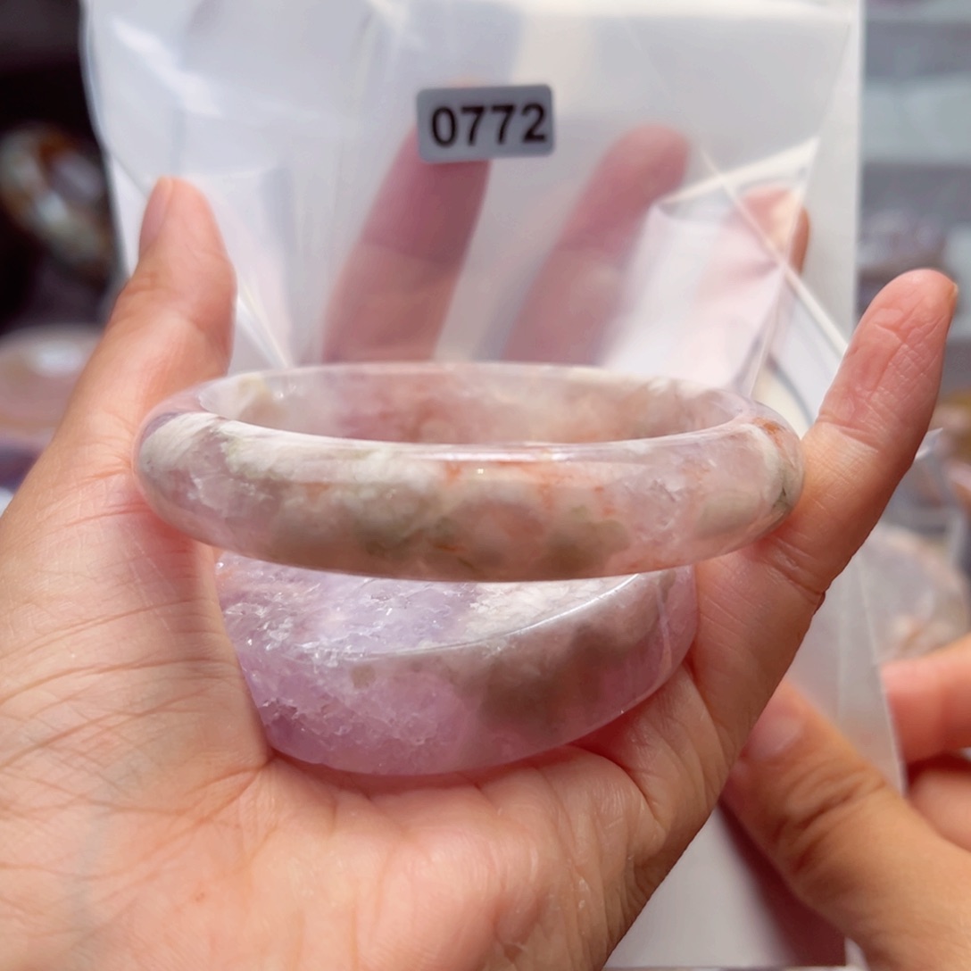 玛瑙/玉髓手镯未镶嵌小*子