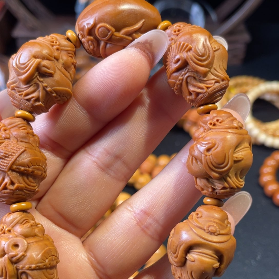 文玩核桃吊坠Sdfhjjijfghjkkl