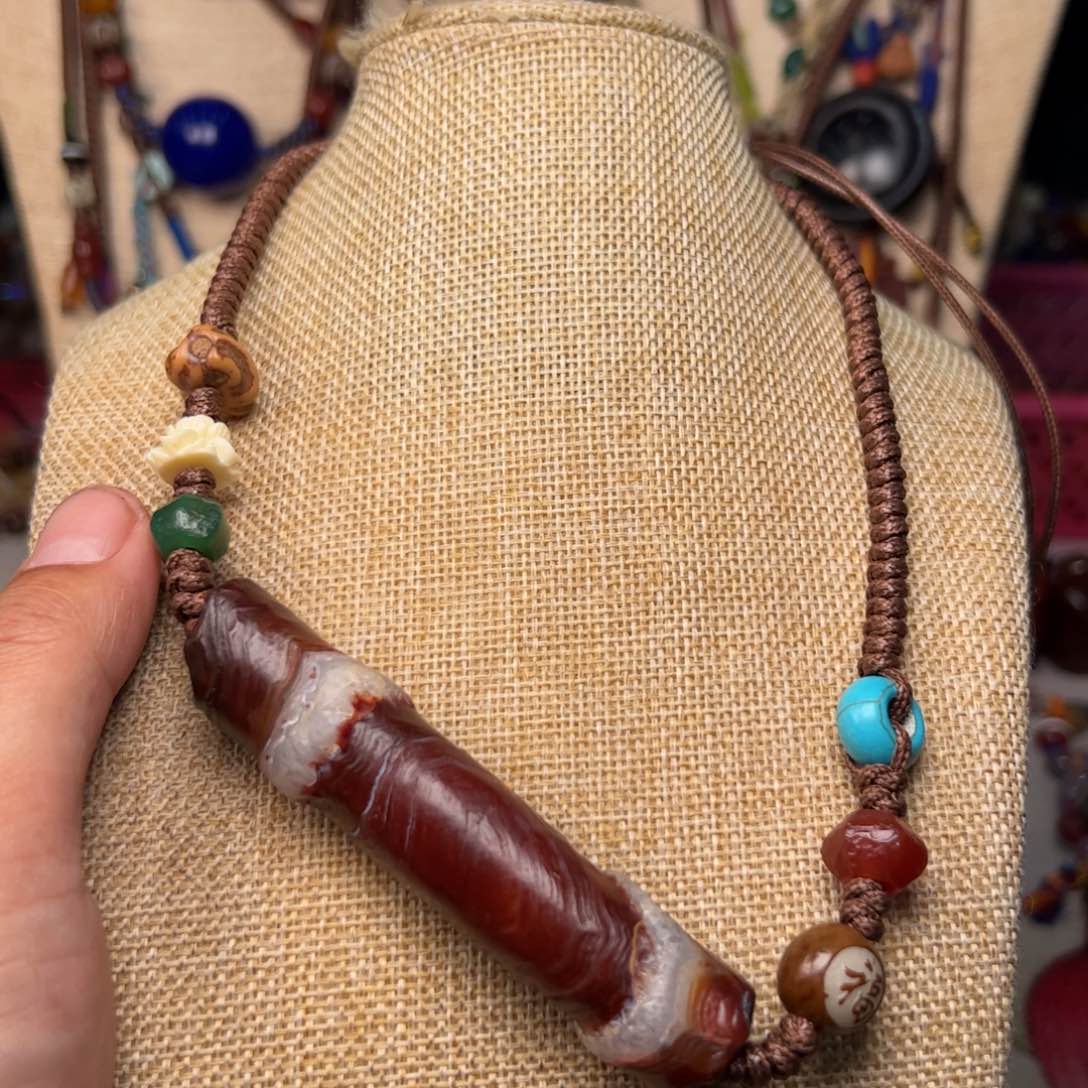 玛瑙/玉髓颈饰未镶嵌