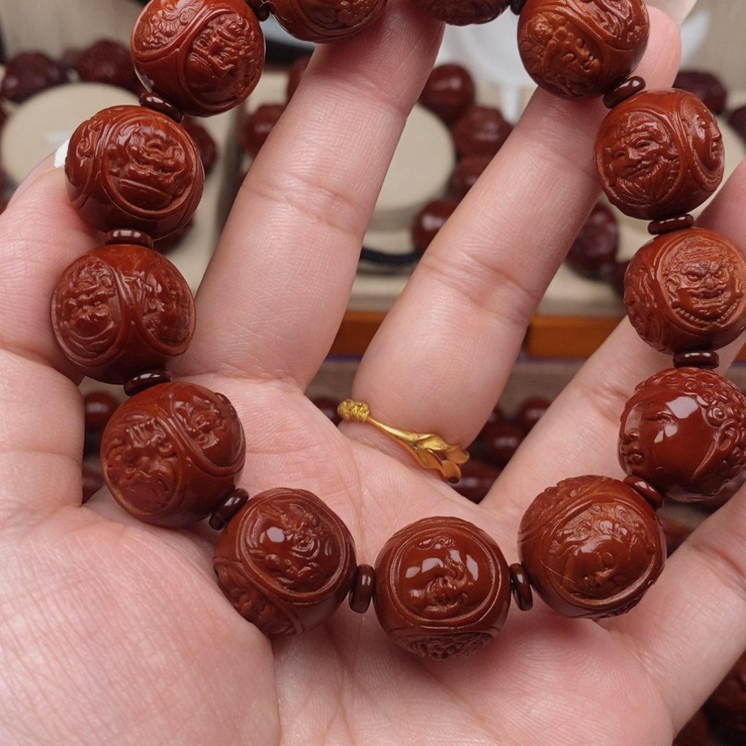 橄榄核吊坠雨*四面佛