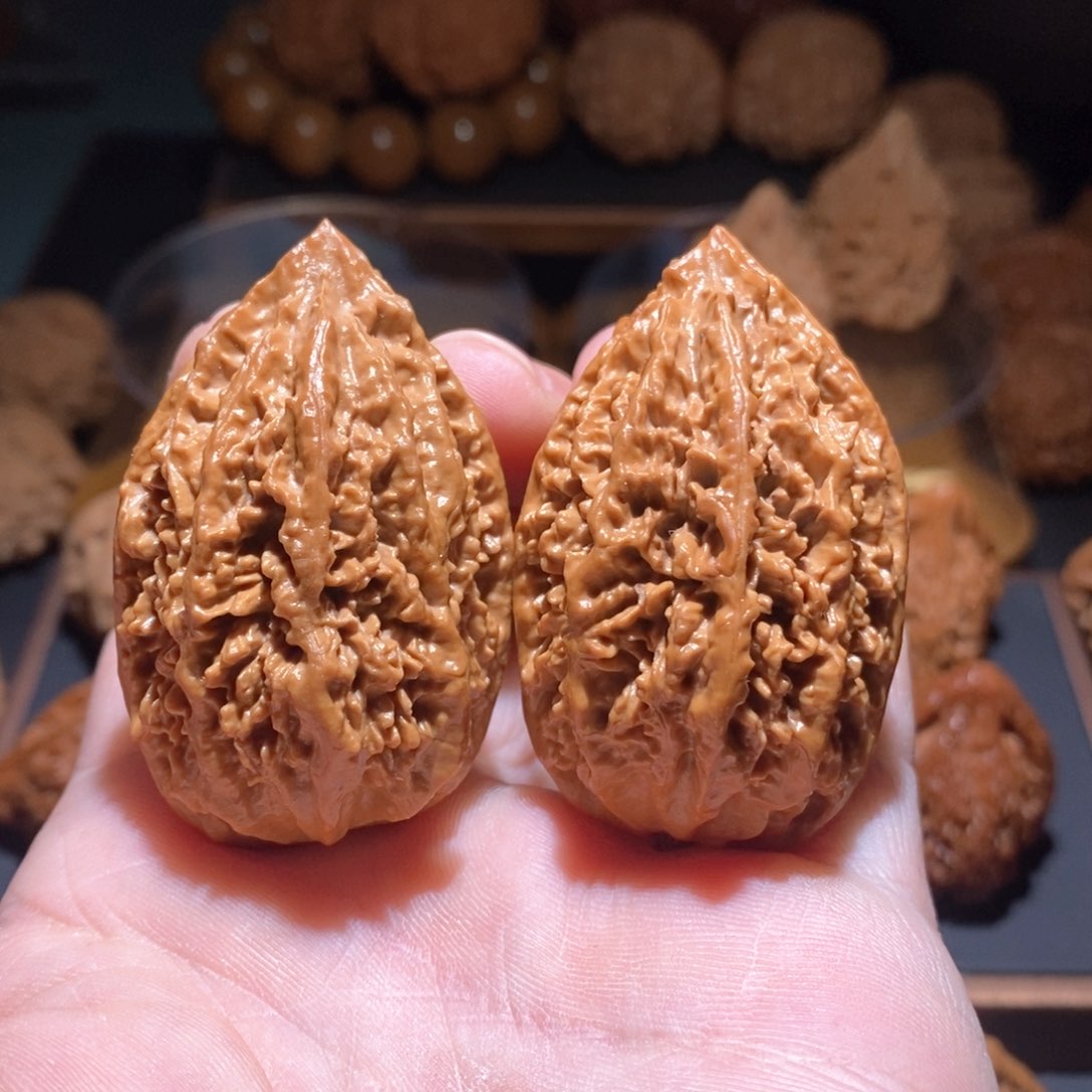 文玩核桃吊坠蚂蚁塔