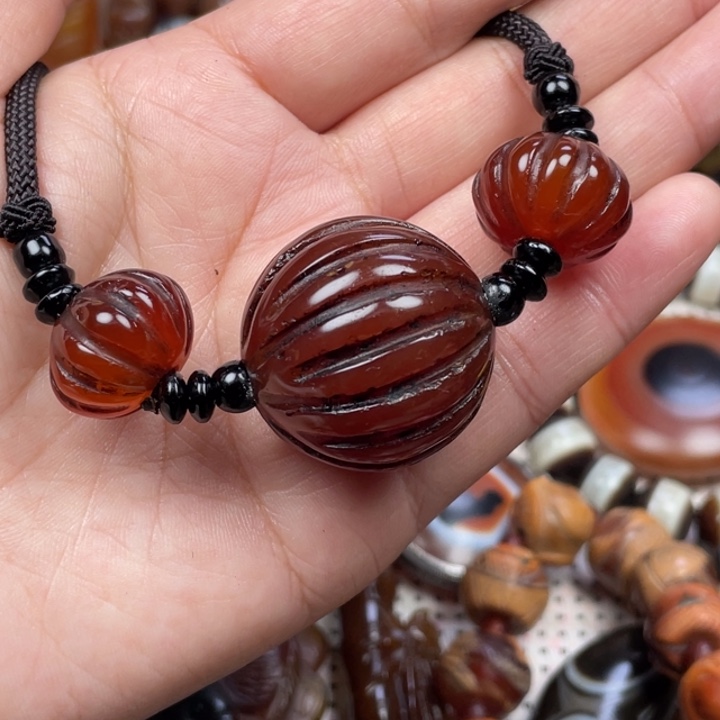 玛瑙/玉髓未镶嵌颈饰