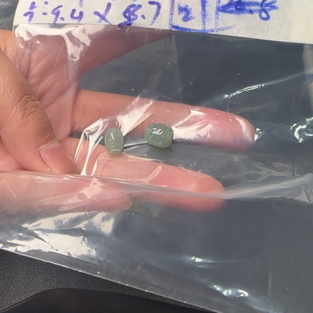 米***）翡翠未镶嵌挂件天然翡翠