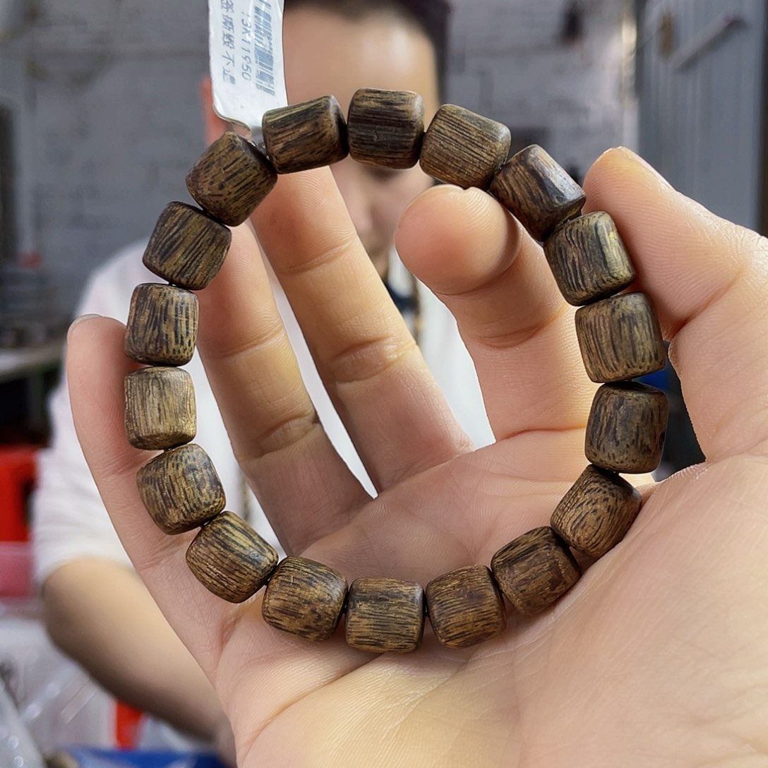 沉香手串海南老白棋桶珠单圈1.0/11克多样性发一