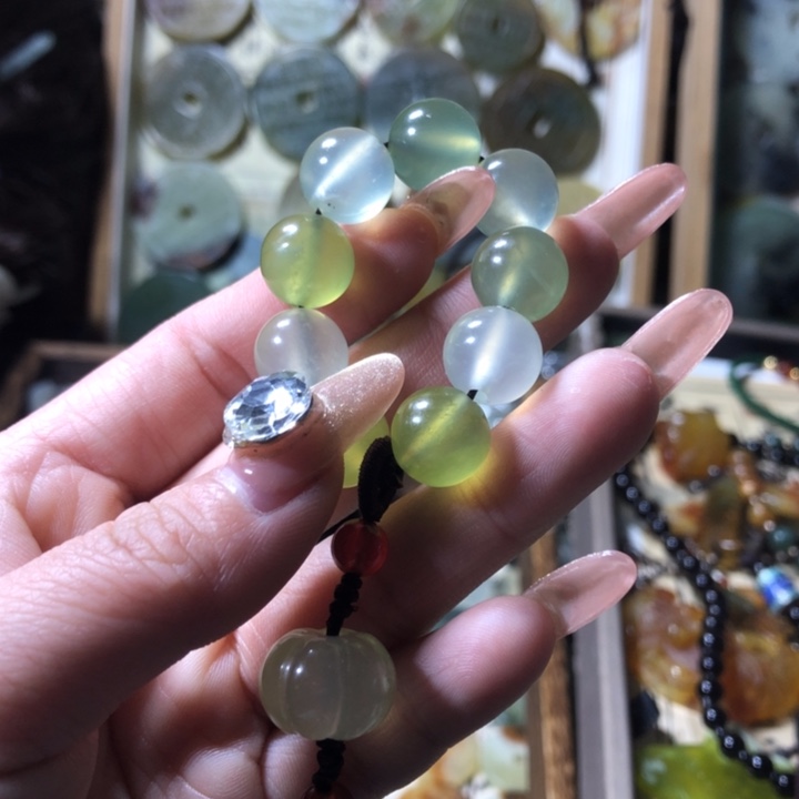 岫玉岫玉手机链未镶嵌