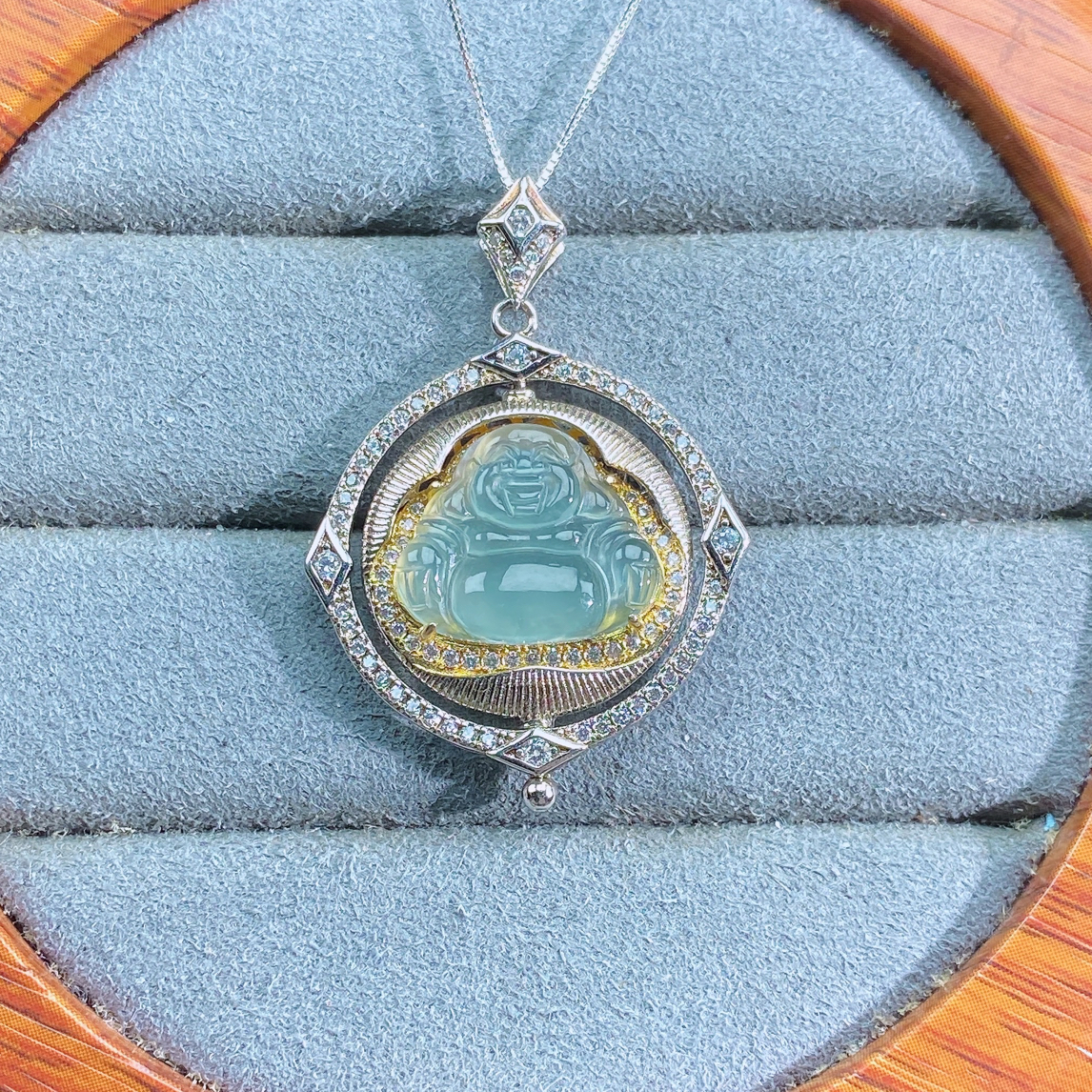 天然翡翠A货时尚设计款佛公吊坠通体S925银镶嵌12.6*14.9*2.6