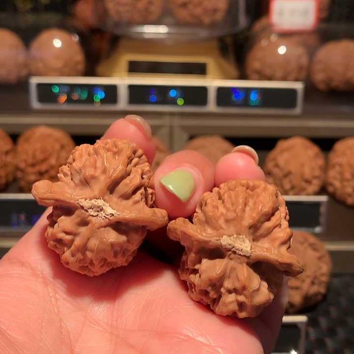 文玩核桃把件红莲